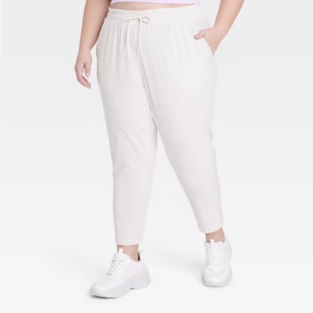 NWT Women’s All in Motion Drawstring Cream High Waist Taper Leg Jogger XXL NEW